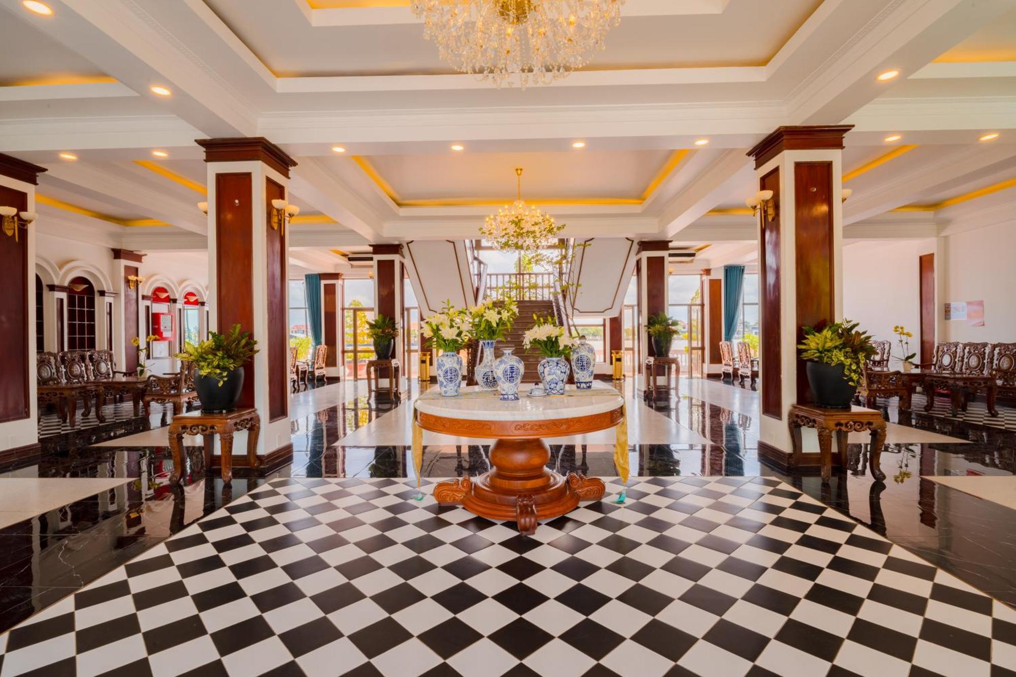 Chuong Duong Hotel Митхо Экстерьер фото