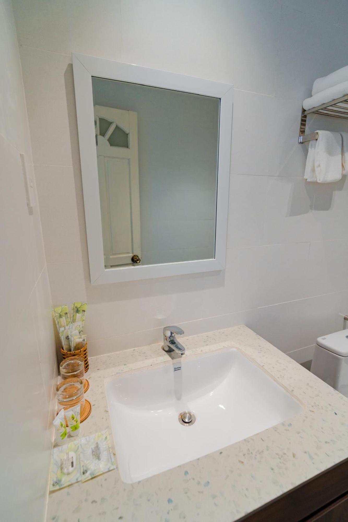 Chuong Duong Hotel Митхо Экстерьер фото