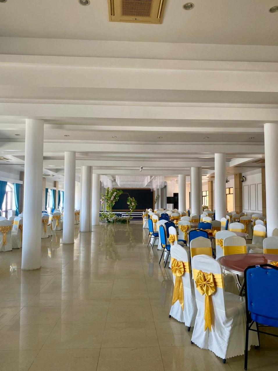 Chuong Duong Hotel Митхо Экстерьер фото