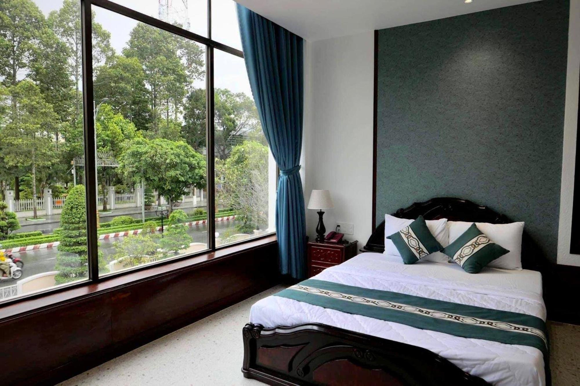 Chuong Duong Hotel Митхо Экстерьер фото