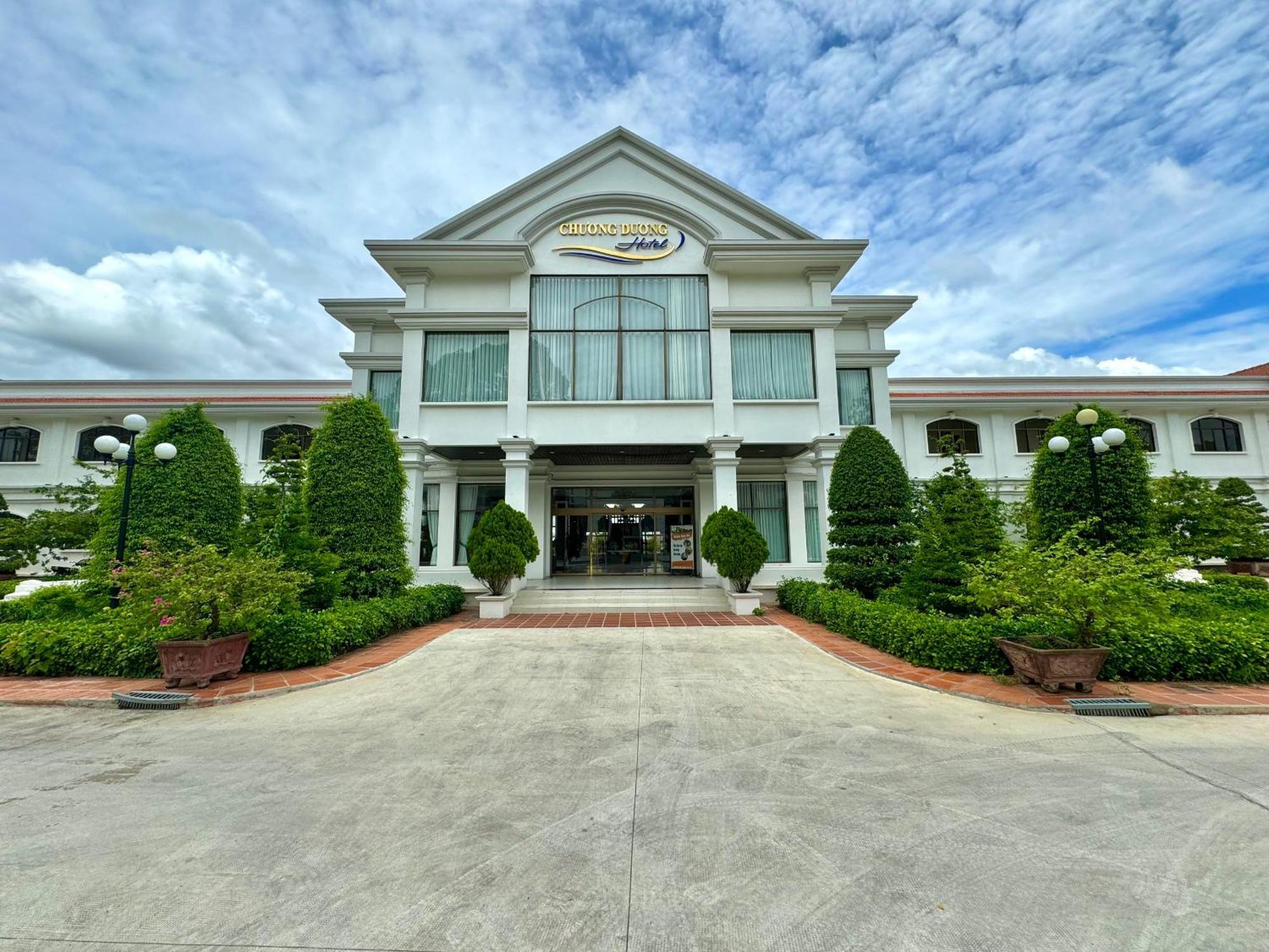 Chuong Duong Hotel Митхо Экстерьер фото