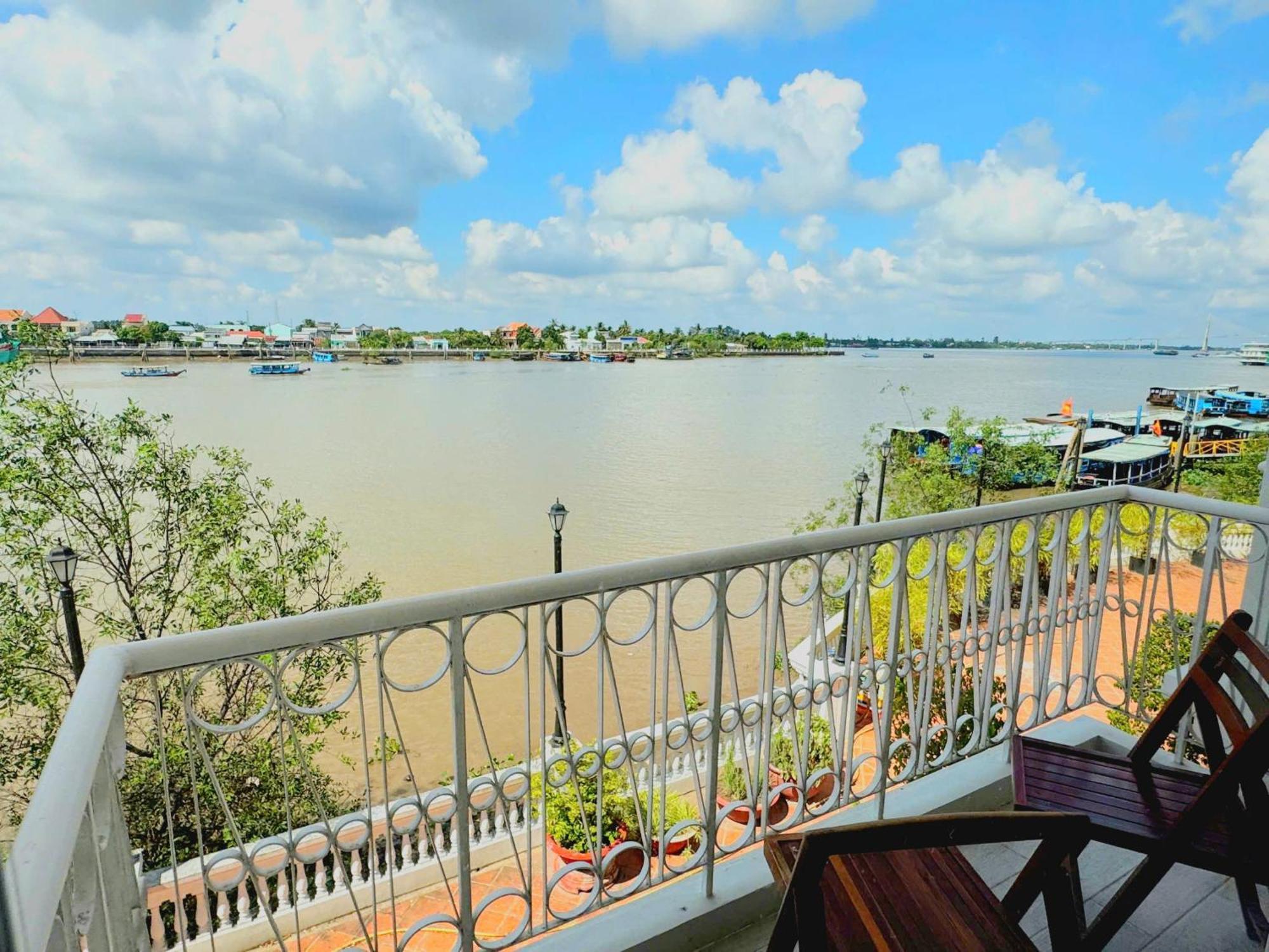 Chuong Duong Hotel Митхо Экстерьер фото
